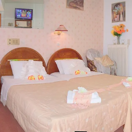 Faros Frühstückspension 3*